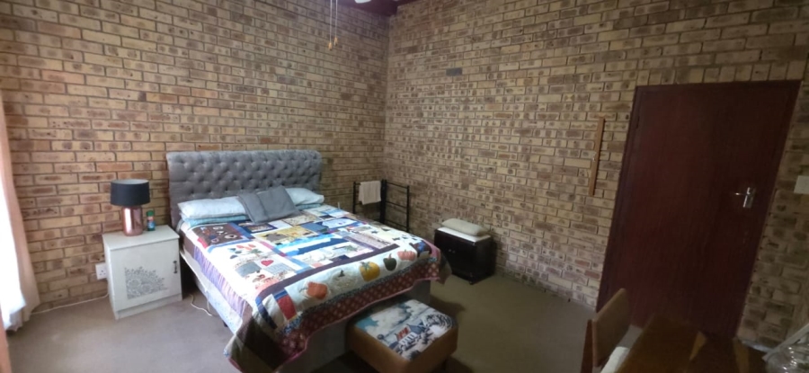 7 Bedroom Property for Sale in Wilkoppies North West